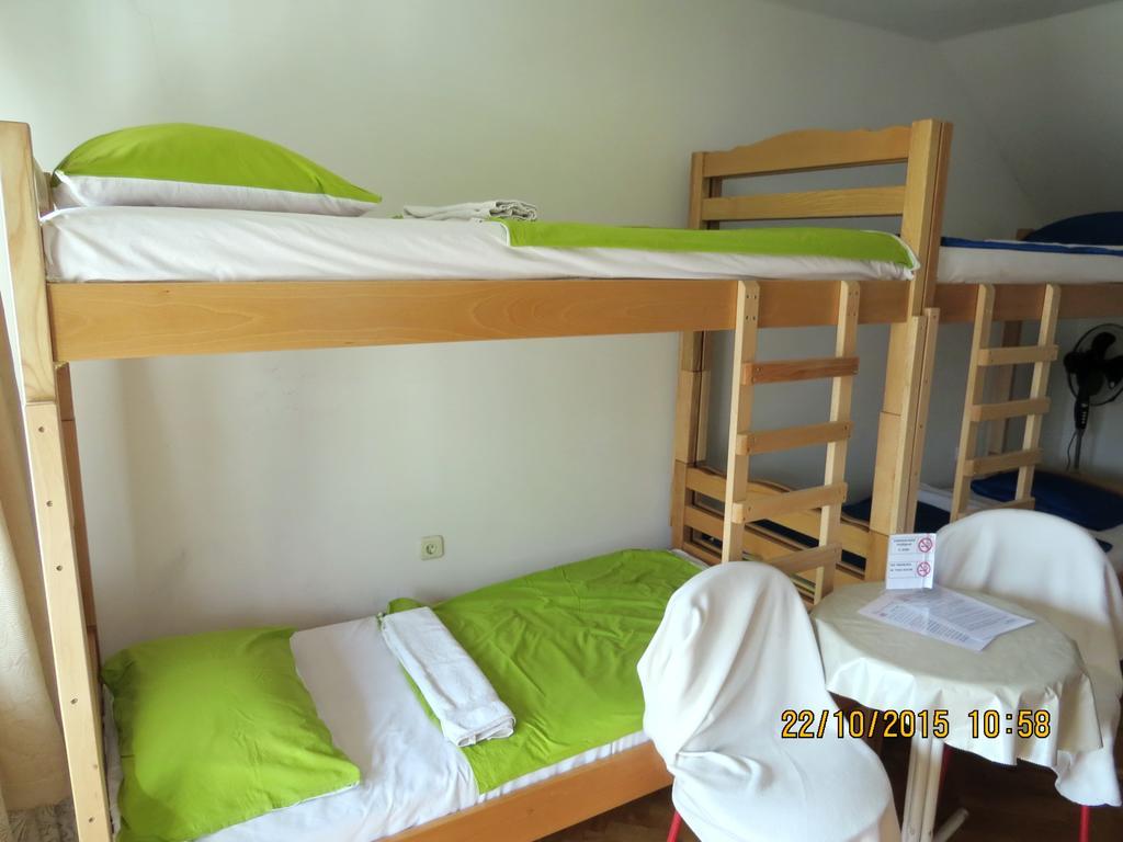 Hostel Lega House Osijek Bilik gambar