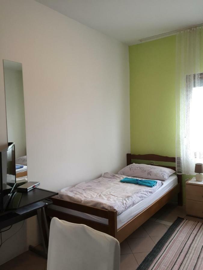 Hostel Lega House Osijek Luaran gambar