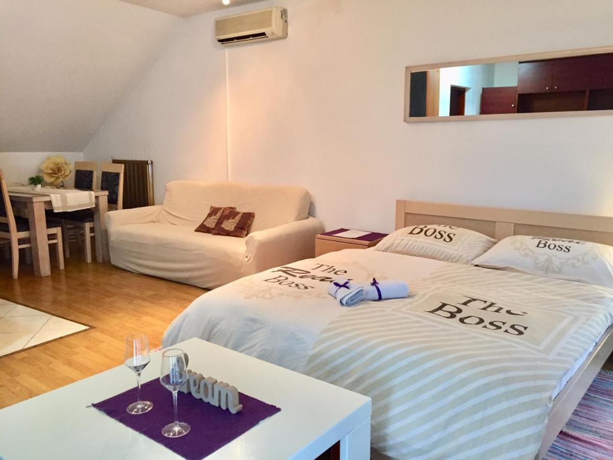 Hostel Lega House Osijek Luaran gambar